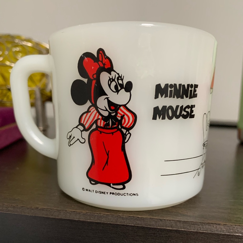 Milk Glass Mickey Mouse Minnie Coffee Mug Cup Anchor Hocking Vintage Disney